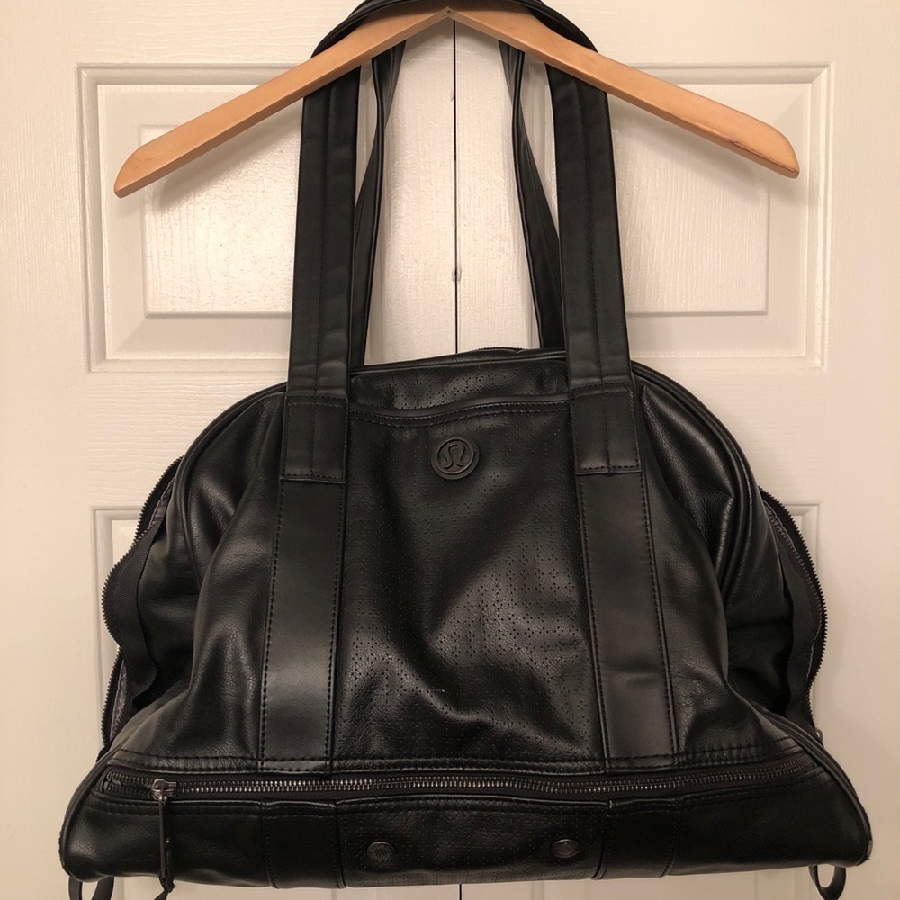 Lululemon Black Duffle bag/tote